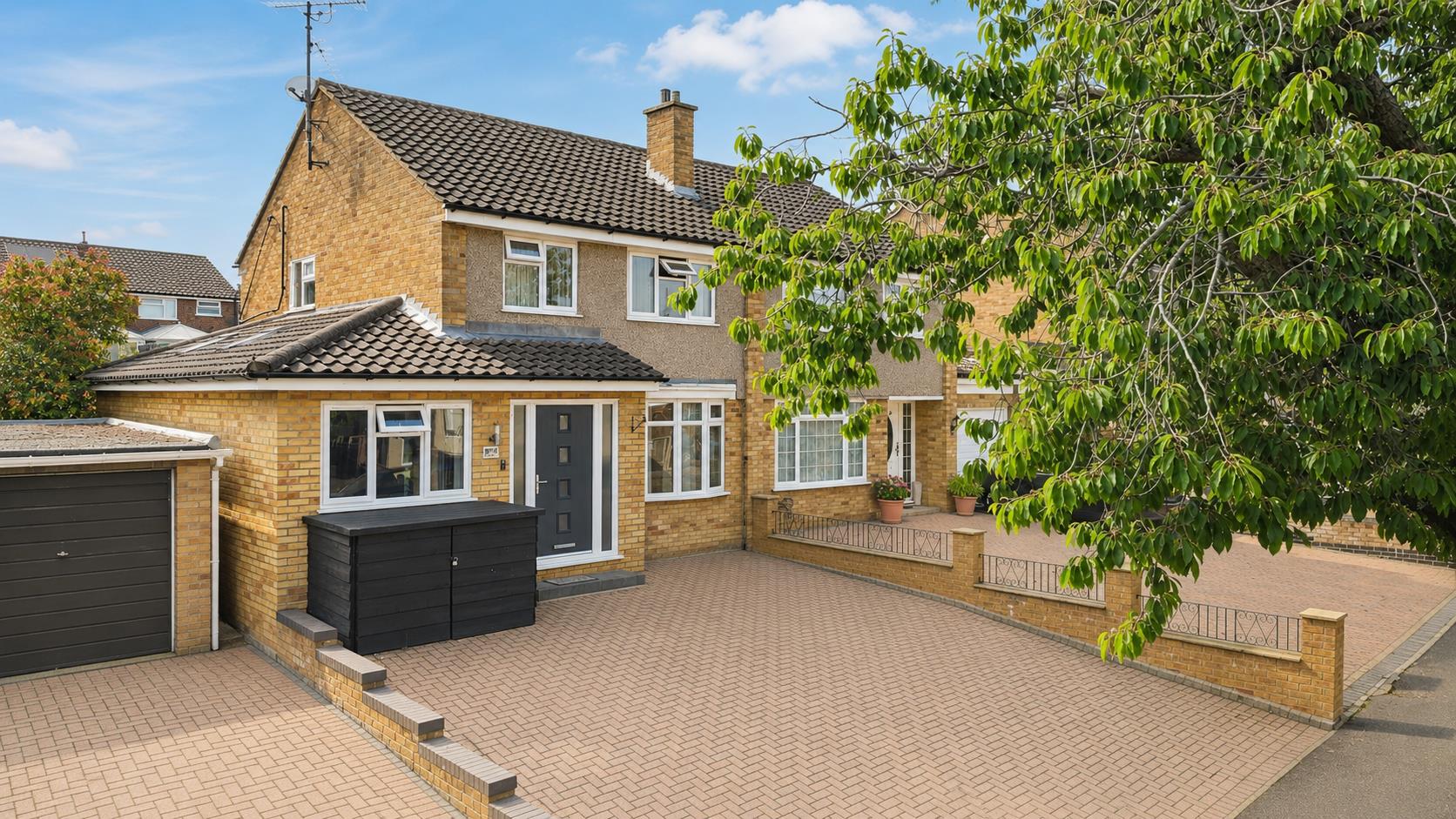Masefield Grove, Bletchley